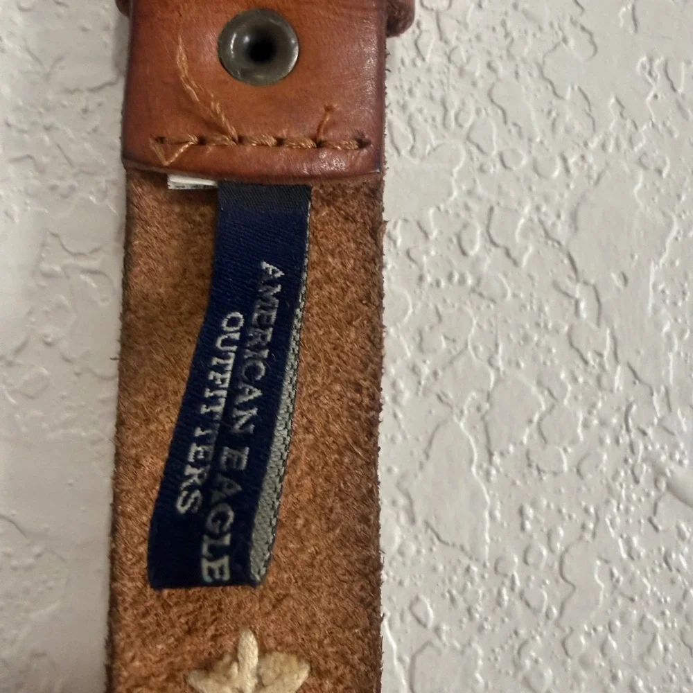 American Eagle Outfitters Mens Tan Brown Leather Belt Contrast Stitching 44 Inch